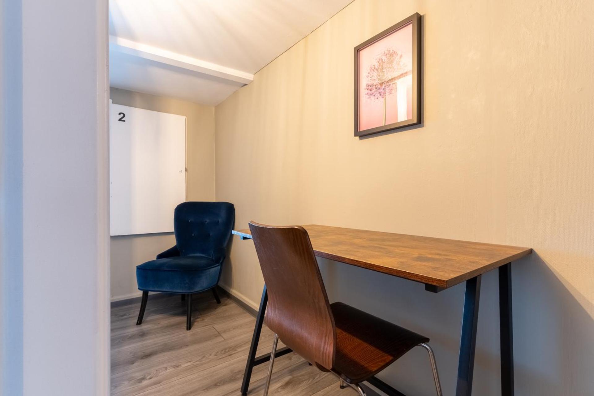 Mue Cubes - Capsule Hotel Basel Luaran gambar